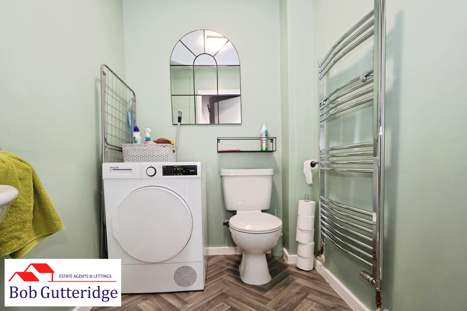 DOWNSTAIRS WC/UTILITY AREA